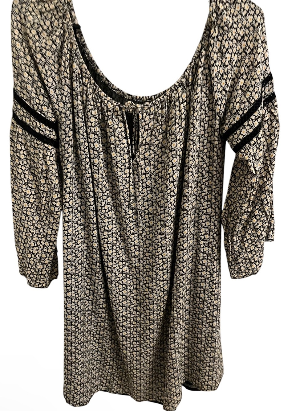 NATURAL LIFE Black and Cream Floral Peasant Top